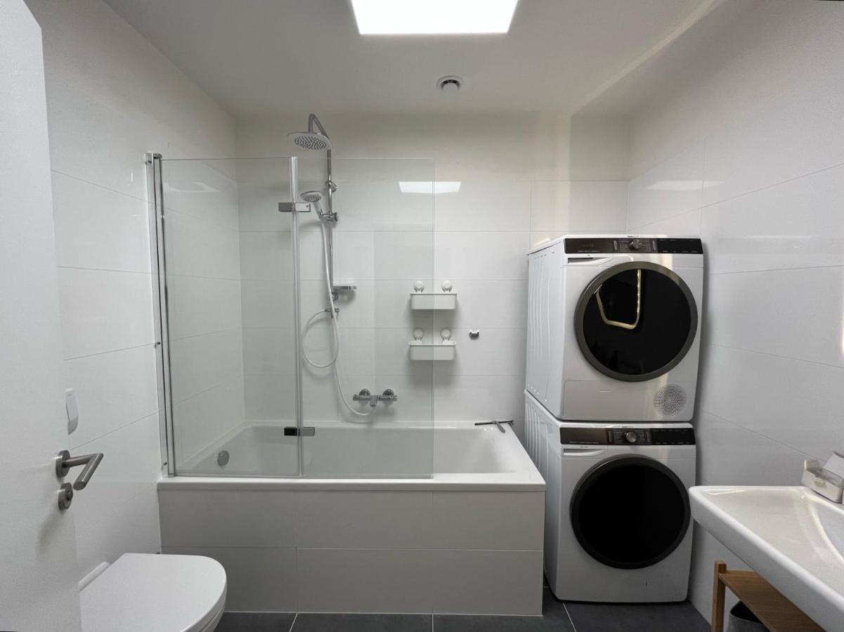 Brno City Center Apartment With Parking And A Big Terrace Екстериор снимка