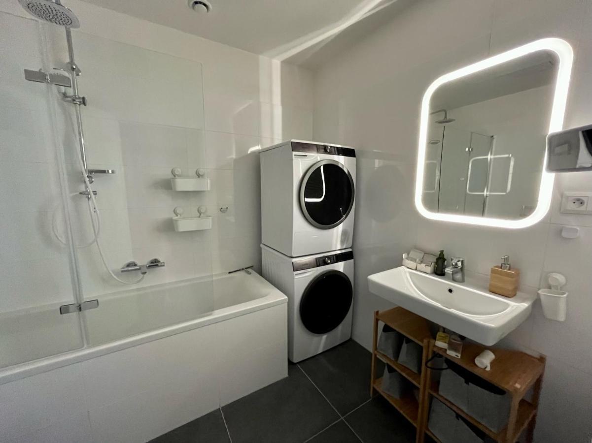 Brno City Center Apartment With Parking And A Big Terrace Екстериор снимка