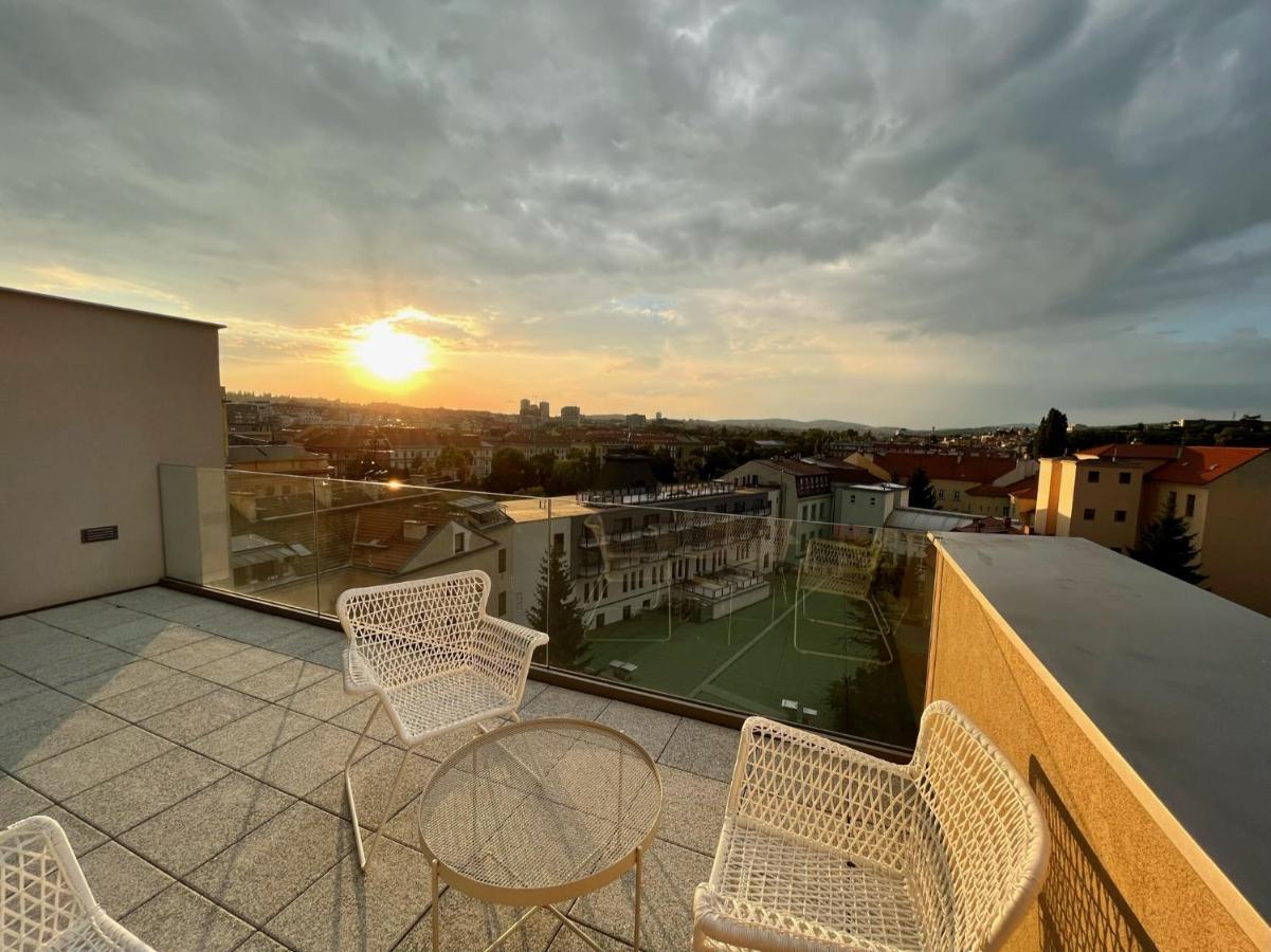 Brno City Center Apartment With Parking And A Big Terrace Екстериор снимка