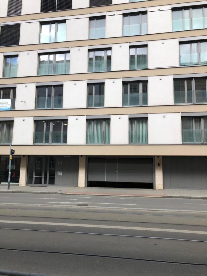 Brno City Center Apartment With Parking And A Big Terrace Екстериор снимка