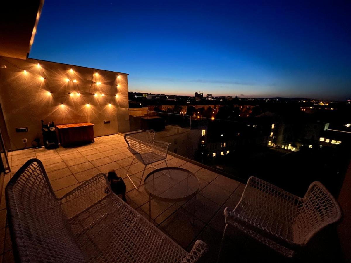 Brno City Center Apartment With Parking And A Big Terrace Екстериор снимка