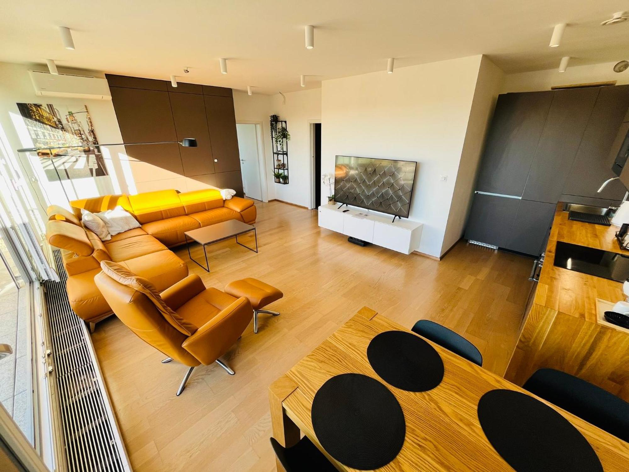 Brno City Center Apartment With Parking And A Big Terrace Екстериор снимка